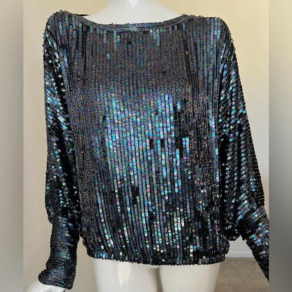 BEAUTIFUL Vintage 1970s Authentic Sistermax Sequined 100% Silk Top
